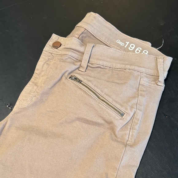 GAP 1969 Beige Casual Pants - Picture 2 of 3